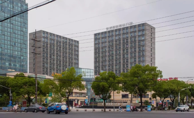 龍盛國際商業(yè)廣場：助推城市經(jīng)濟(jì)，激活商業(yè)活力