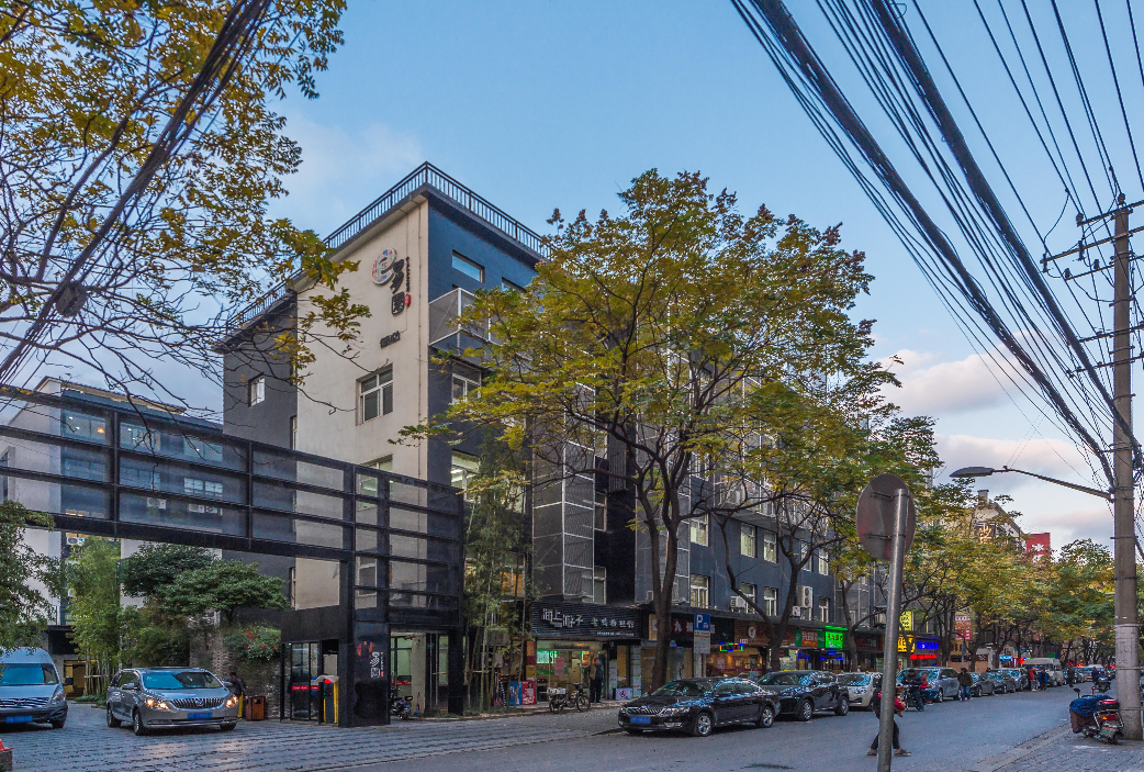 上海昭化德必易園，共享商務(wù)新生態(tài)出租招租熱線開(kāi)啟未來(lái)之旅！