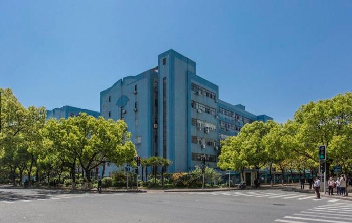 探訪桂中園：4.3米層高，寬敞明亮辦公空間
