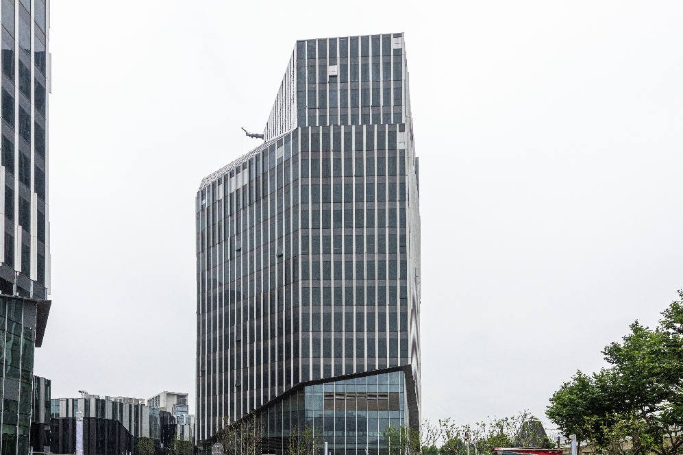 上海長寧國際發(fā)展廣場：獨(dú)特山景設(shè)計(jì)，引領(lǐng)商務(wù)新風(fēng)尚