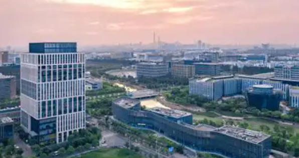 上海市人民政府辦公廳印發(fā)《關(guān)于推進(jìn)張江高新區(qū)改革創(chuàng)新發(fā)展建設(shè)世界領(lǐng)先科技園區(qū)的若干意見》的通知